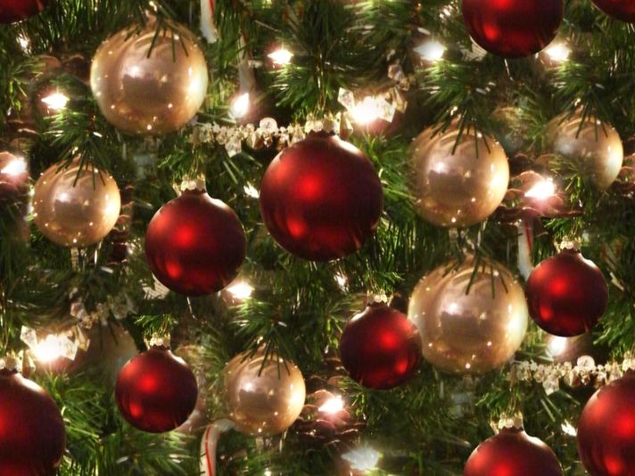 Christmas Tree Red and Silver Baubles Seamless Repeating Background Image